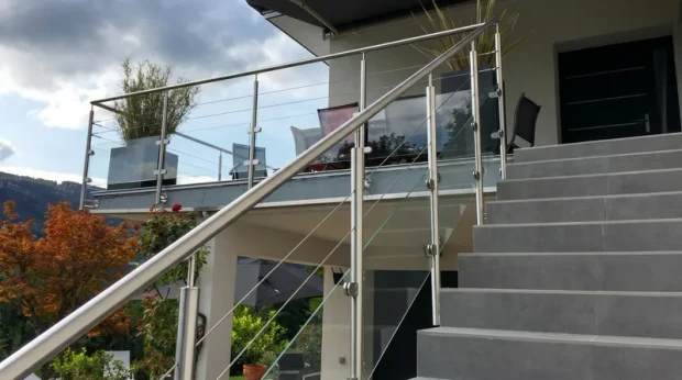 Garde-corps verre et c&acirc;bles